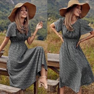 Boho floral print shirred dress